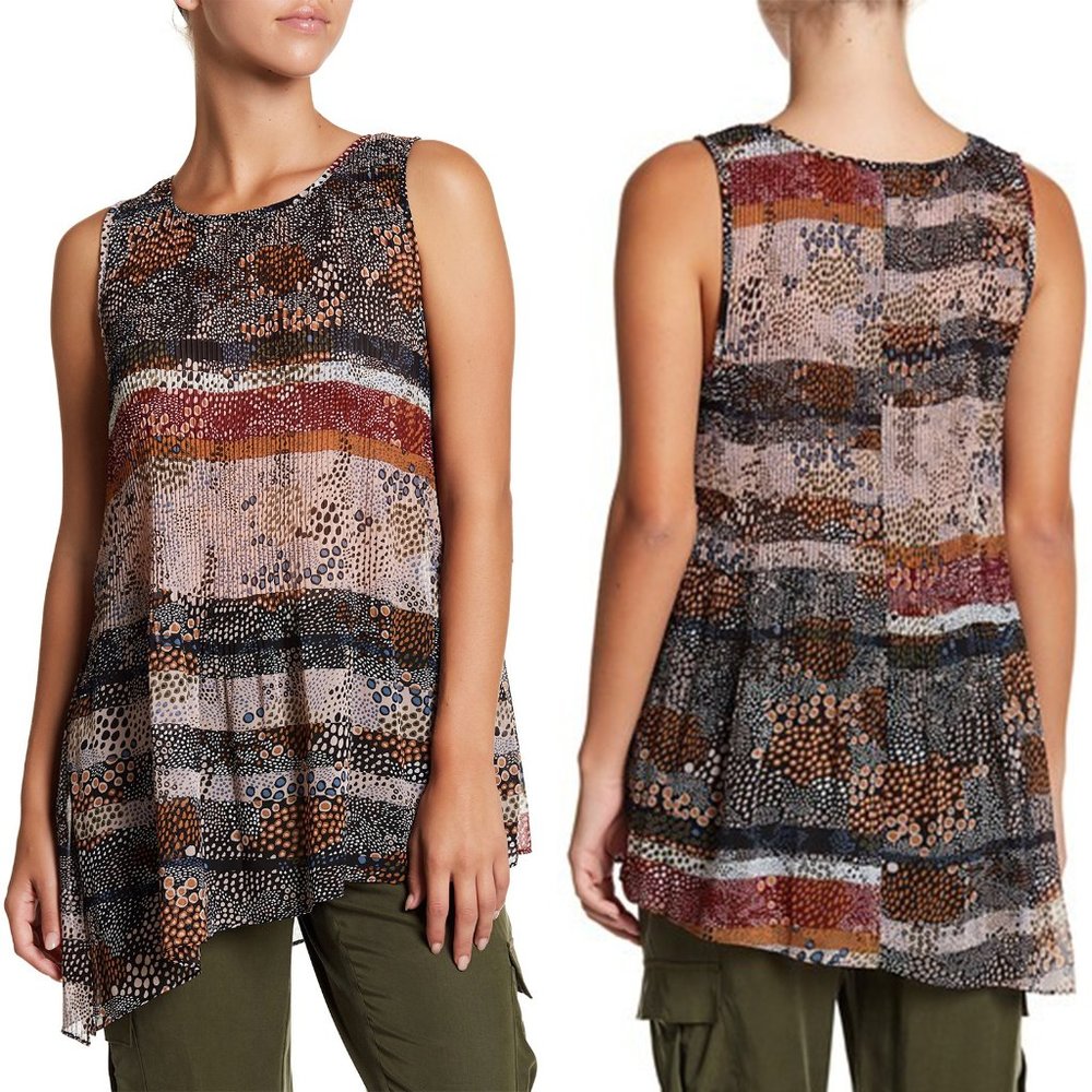 BCBG Flowy Asymmetric Sleeveless Pleated Print Top